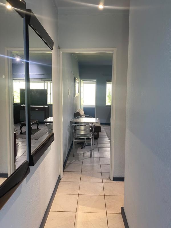 To Let 1 Bedroom Property for Rent in Sea Point Western Cape